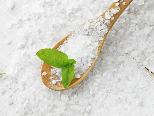 حمام با نمک دریا